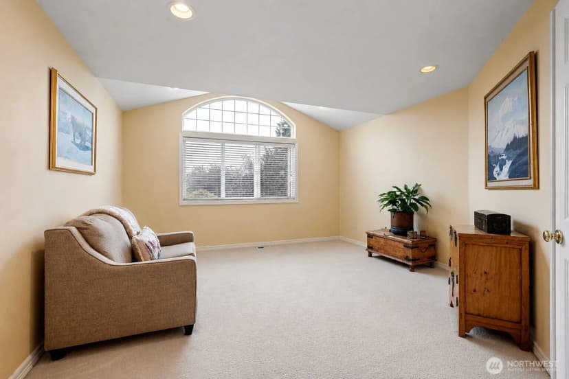 Property photo for 835 Sw 355th Court, Federal Way photo 16