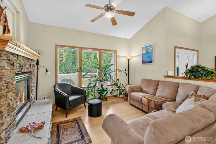 Property photo for 18345 Osprey Court, Mount Vernon photo 8