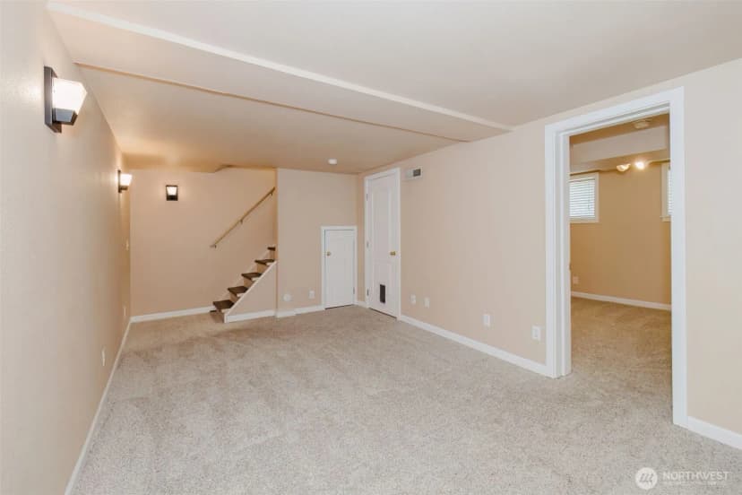 Property photo for 918 Taylor Street E, Port Orchard photo 29