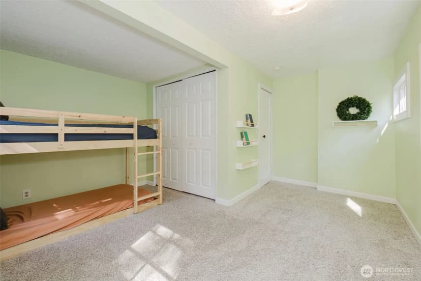 Property photo for 918 Taylor Street E, Port Orchard photo 24