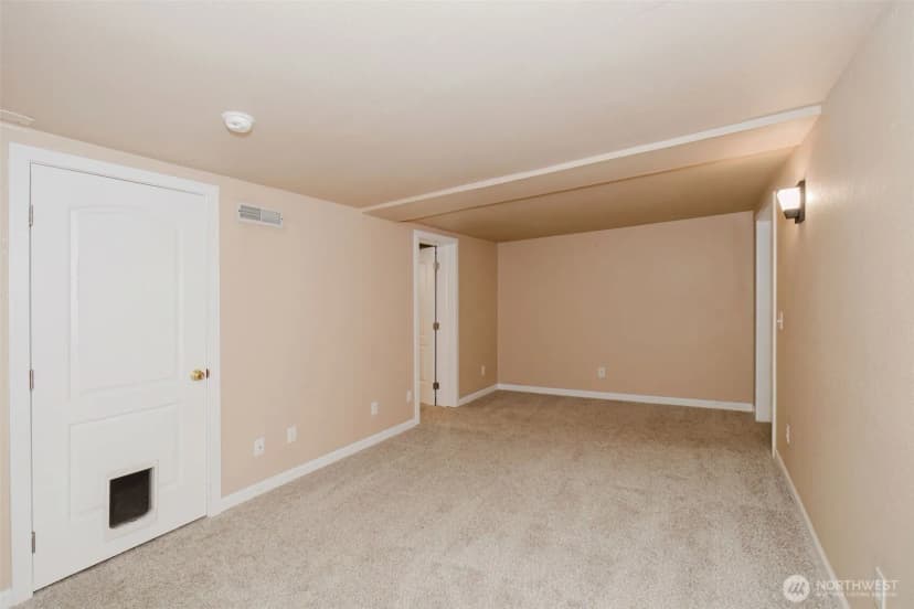Property photo for 918 Taylor Street E, Port Orchard photo 28
