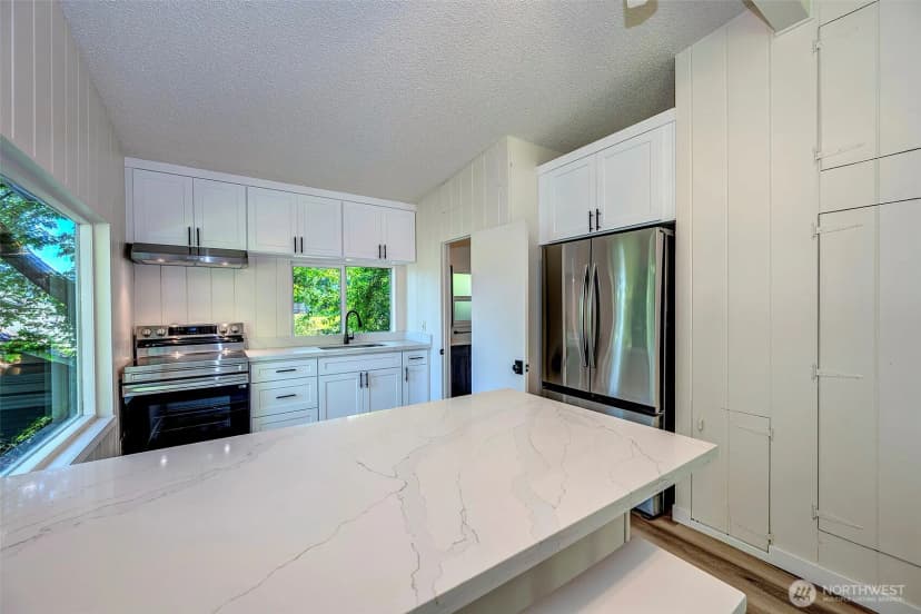 Property photo for 5700 212th Street Sw, Mountlake Terrace photo 21