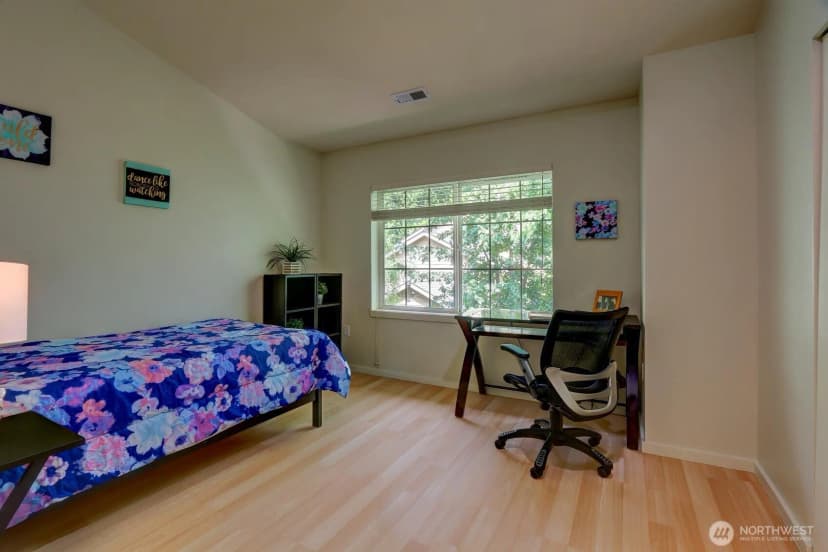 Property photo for 18268 Ne 97th #104, Redmond photo 9