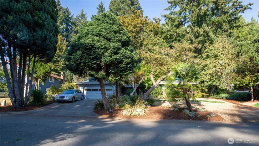 Property photo for 6411 Sierra Drive Se, Lacey photo 3