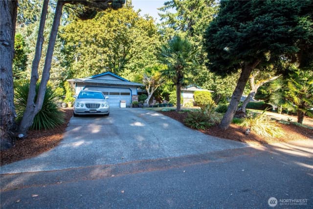 Property photo for 6411 Sierra Drive Se, Lacey photo 2