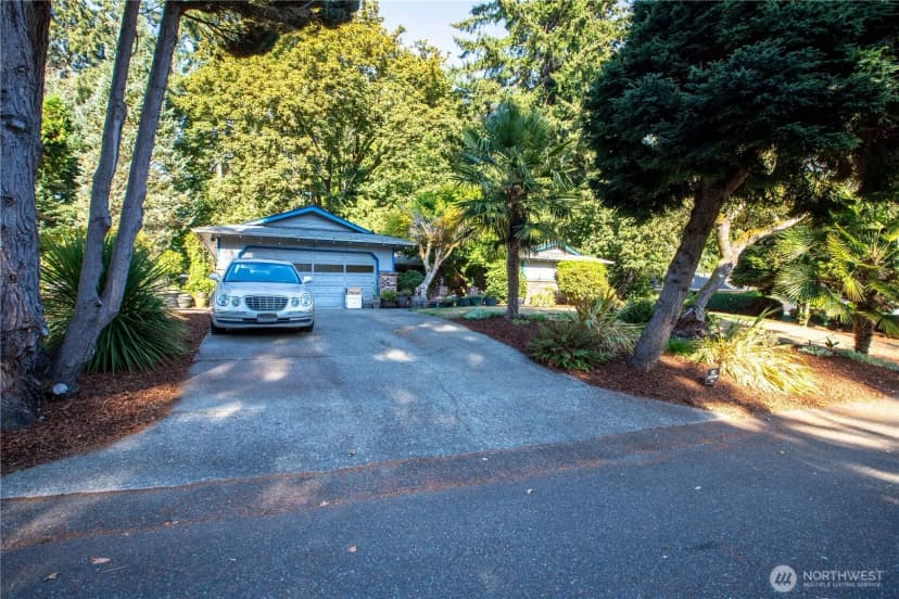 Property photo for 6411 Sierra Drive Se, Lacey photo 2