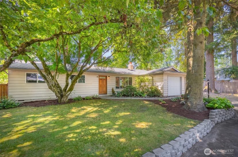Property photo for 8300 Ne 146th Street, Kenmore photo 24