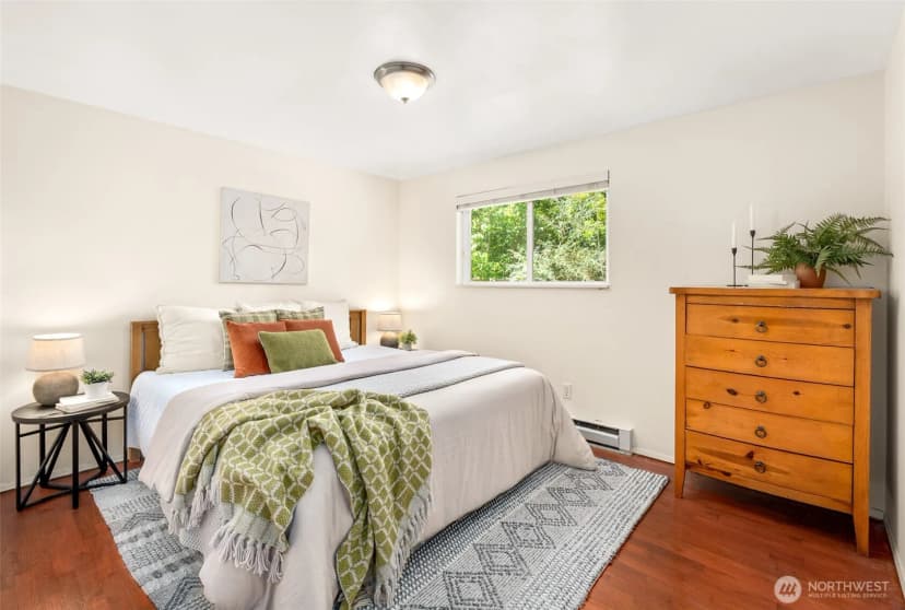 Property photo for 8300 Ne 146th Street, Kenmore photo 9