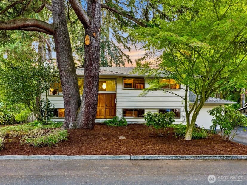 Property photo for 12231 95th Place Ne, Kirkland photo 3