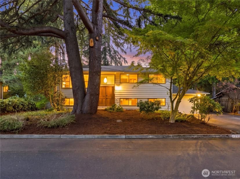 Property photo for 12231 95th Place Ne, Kirkland photo 36