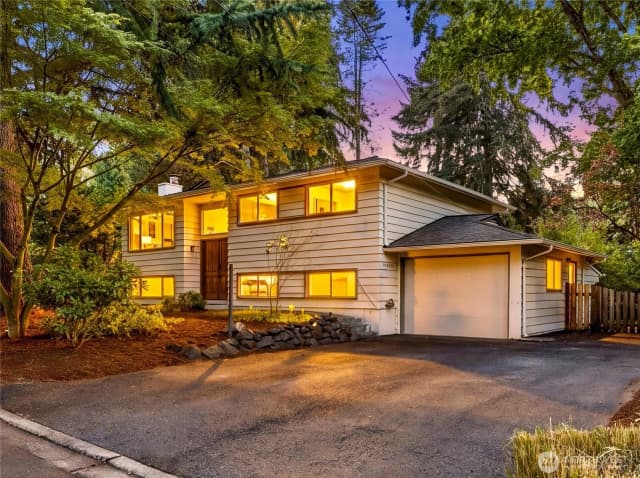 Property photo for 12231 95th Place Ne, Kirkland