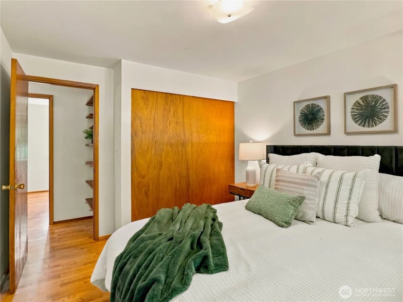 Property photo for 12231 95th Place Ne, Kirkland photo 13