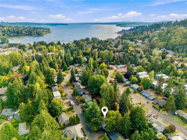 Property photo for 12231 95th Place Ne, Kirkland photo 2