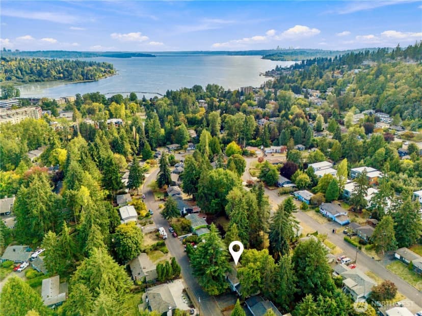 Property photo for 12231 95th Place Ne, Kirkland photo 2