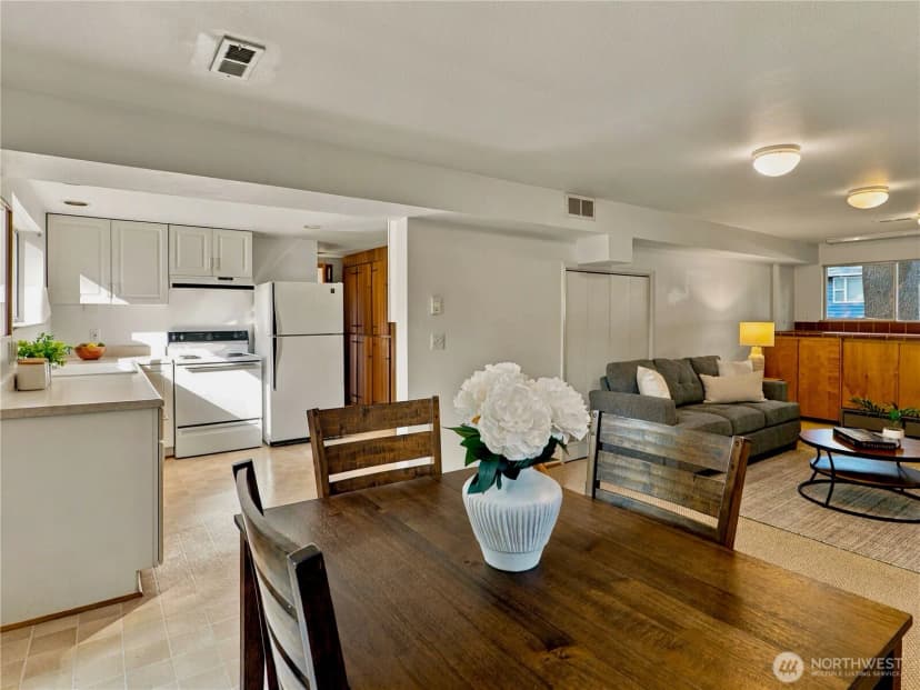 Property photo for 12231 95th Place Ne, Kirkland photo 24