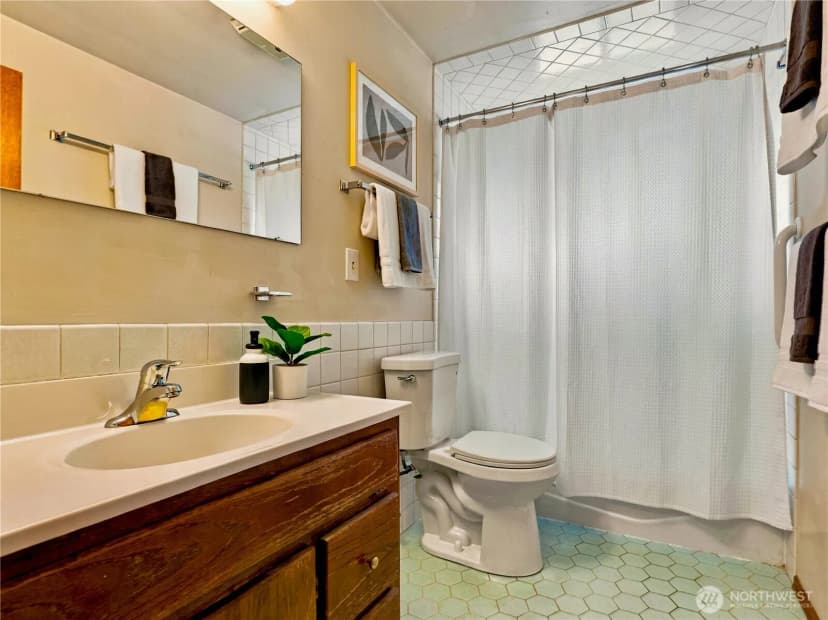Property photo for 12231 95th Place Ne, Kirkland photo 16