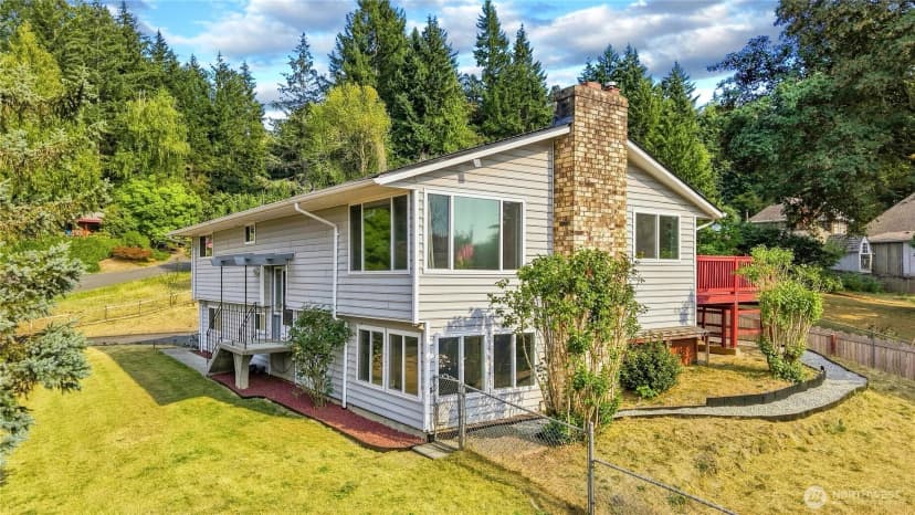 Property photo for 1875 Ne Bentley Drive, Bremerton photo 28