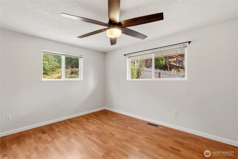 Property photo for 1875 Ne Bentley Drive, Bremerton photo 18