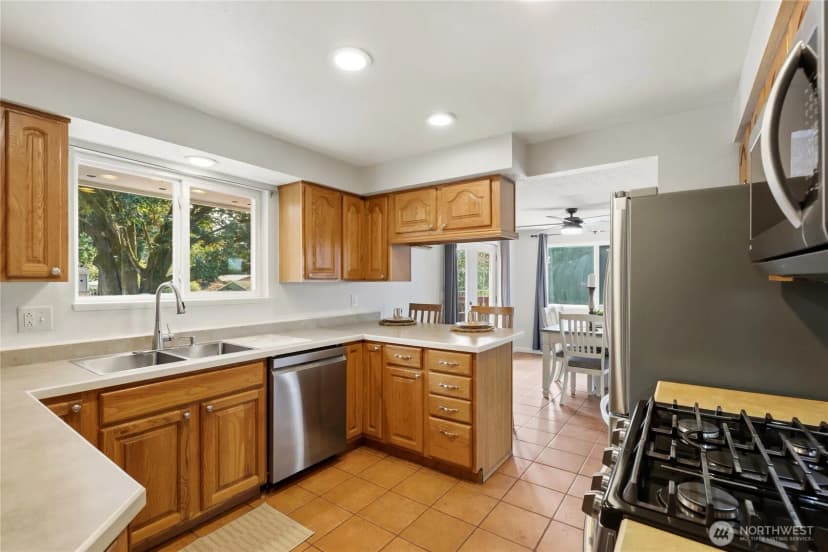 Property photo for 1875 Ne Bentley Drive, Bremerton photo 10