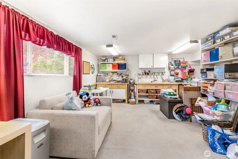 Property photo for 11907 Ne 133rd Place, Kirkland photo 18