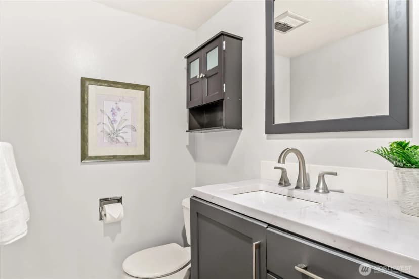 Property photo for 11907 Ne 133rd Place, Kirkland photo 13