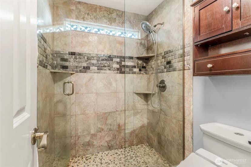 Property photo for 11907 Ne 133rd Place, Kirkland photo 23