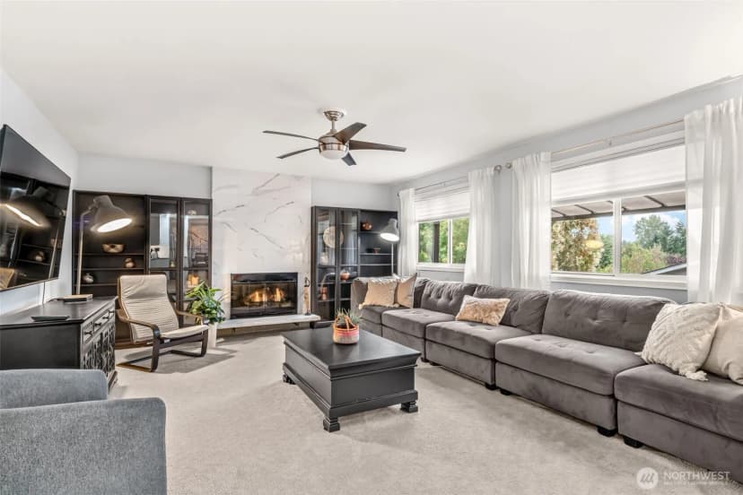 Property photo for 11907 Ne 133rd Place, Kirkland photo 15