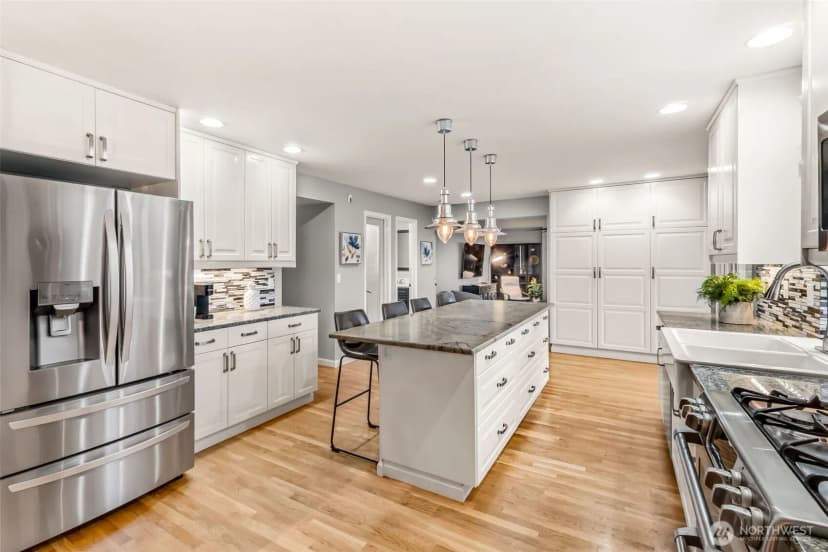 Property photo for 11907 Ne 133rd Place, Kirkland photo 11