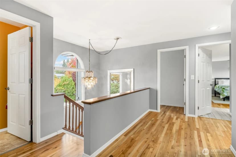 Property photo for 11907 Ne 133rd Place, Kirkland photo 19