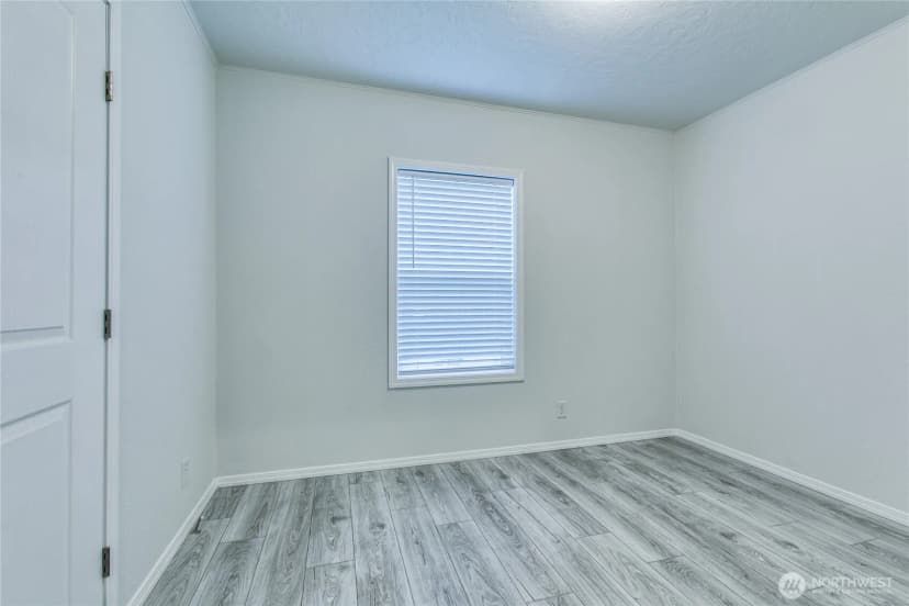 Property photo for 2400 Donovan Avenue #4, Bellingham photo 13