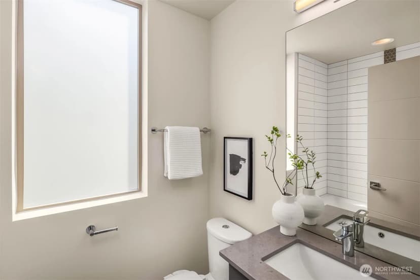 Property photo for 2531 13th Avenue S #b, Seattle photo 19