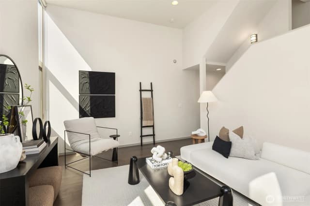 Property photo for 2531 13th Avenue S #b, Seattle photo 5