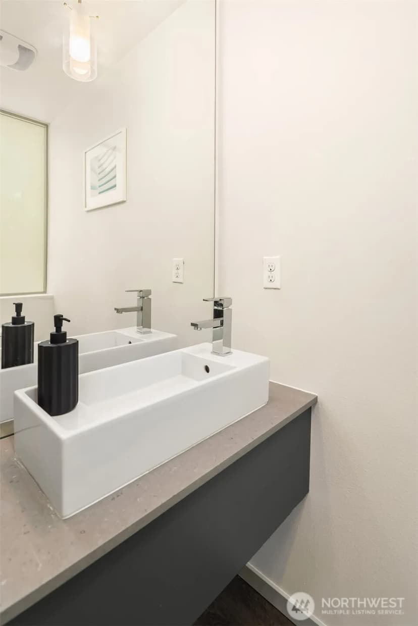 Property photo for 2531 13th Avenue S #b, Seattle photo 13