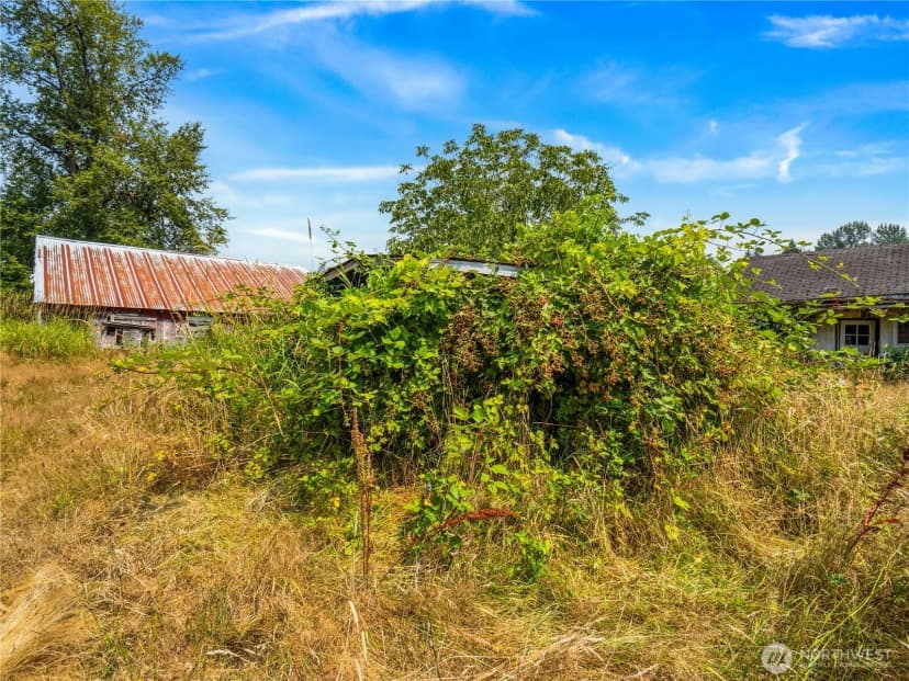 Property photo for 11817 288th Street E, Graham photo 23