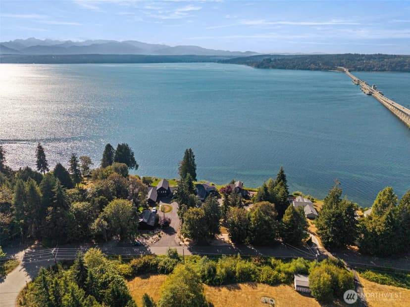 Property photo for 31879 S Bridge Way Ne, Poulsbo photo 5