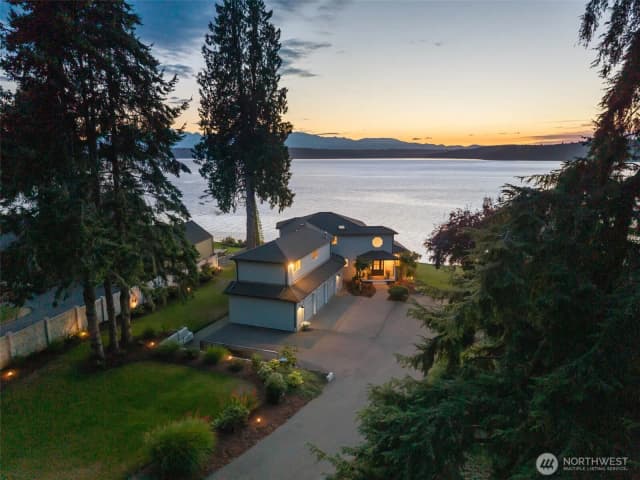 Property photo for 31879 S Bridge Way Ne, Poulsbo