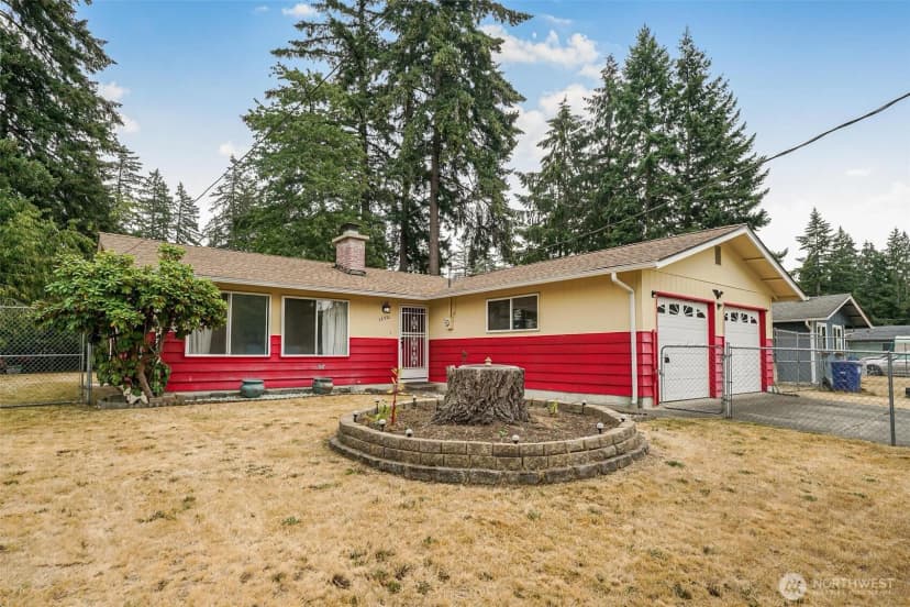Property photo for 17221 13th Avenue Ct E, Spanaway photo 2