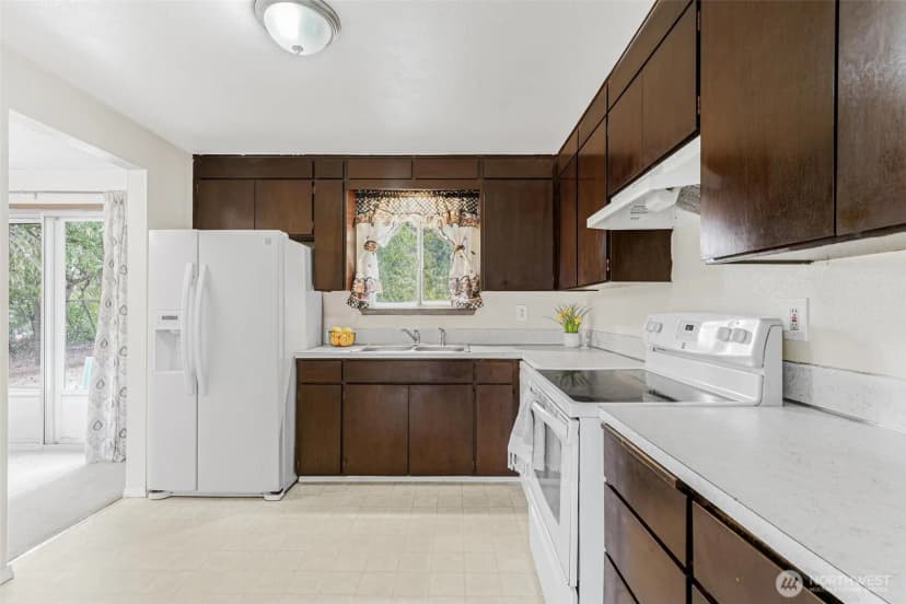 Property photo for 17221 13th Avenue Ct E, Spanaway photo 12