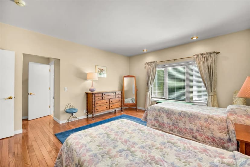 Property photo for 1005 11th Street, Bellingham photo 33