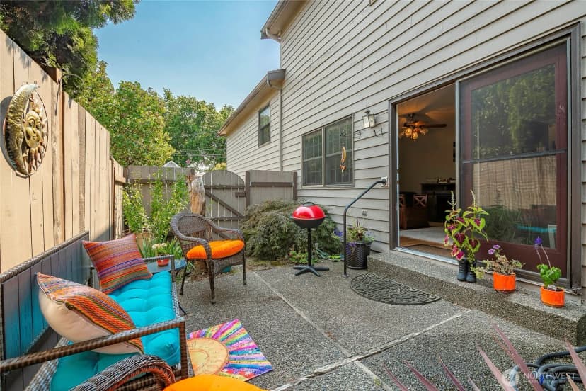 Property photo for 1111 Grover St. #1b, Lynden photo 17