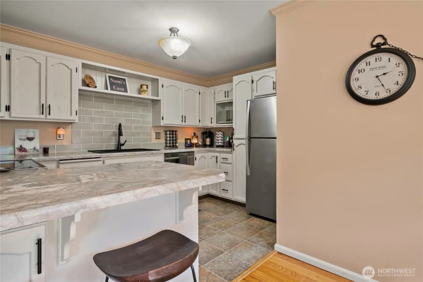 Property photo for 1111 Grover St. #1b, Lynden photo 11