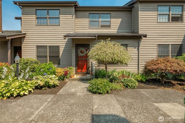 Property photo for 1111 Grover St. #1b, Lynden