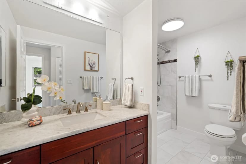 Property photo for 17005 159th Place Se, Renton photo 27