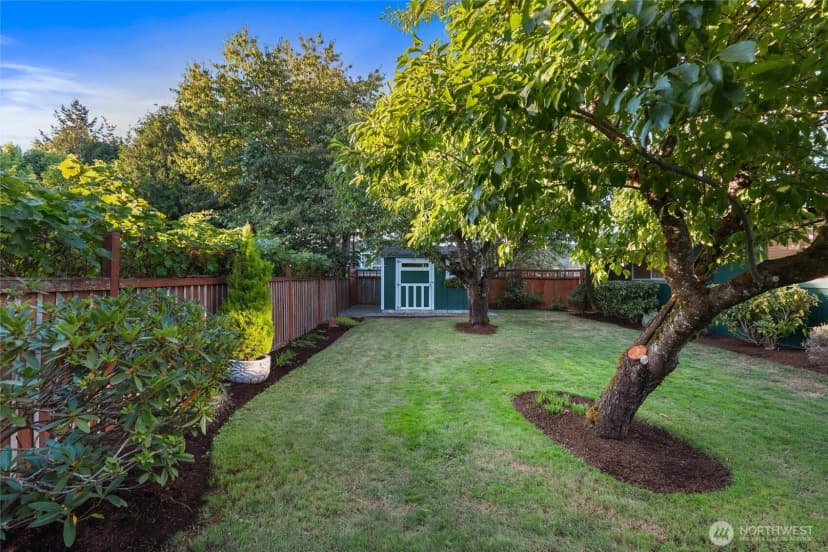 Property photo for 17005 159th Place Se, Renton photo 37