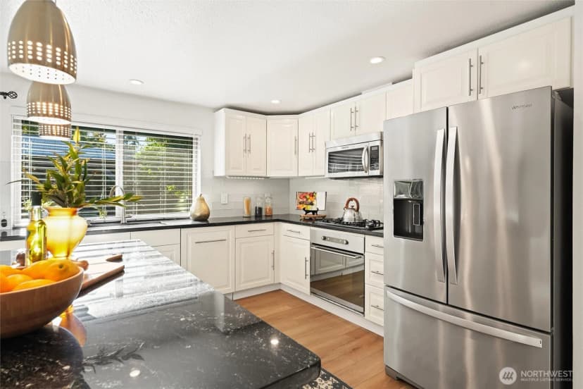 Property photo for 17005 159th Place Se, Renton photo 14