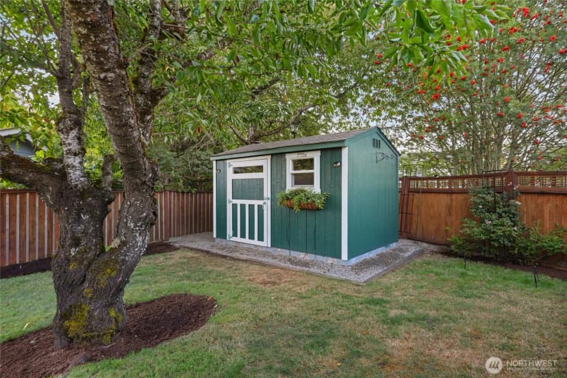 Property photo for 17005 159th Place Se, Renton photo 36