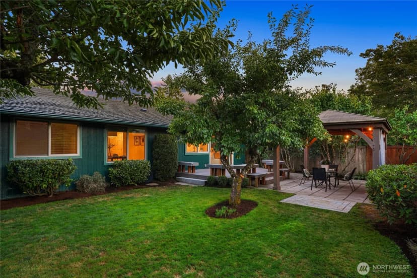 Property photo for 17005 159th Place Se, Renton photo 35