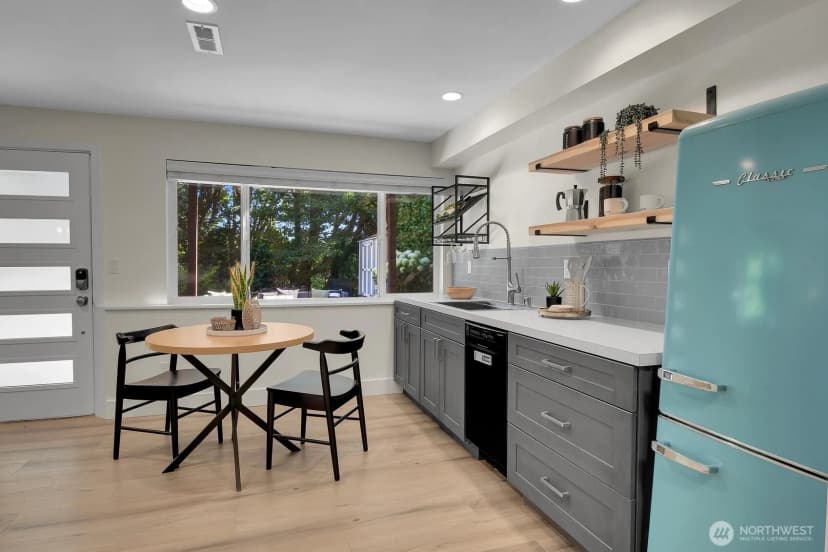 Property photo for 1714 Ne Brockman Place, Seattle photo 18