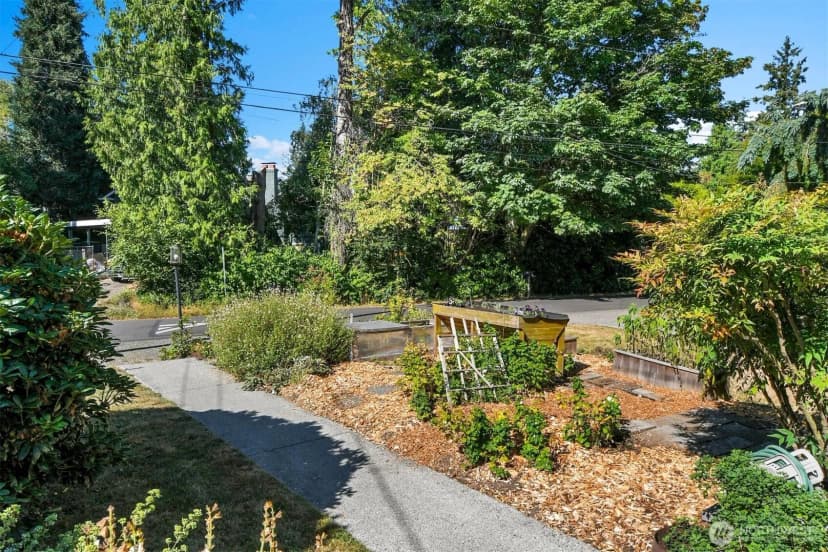 Property photo for 1714 Ne Brockman Place, Seattle photo 29