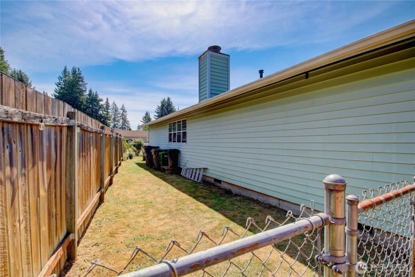 Property photo for 5219 101st Place Ne, Marysville photo 26